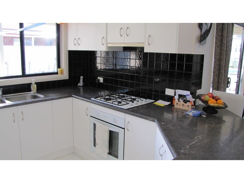 18 Derry Drive, Yarrawonga VIC 3730