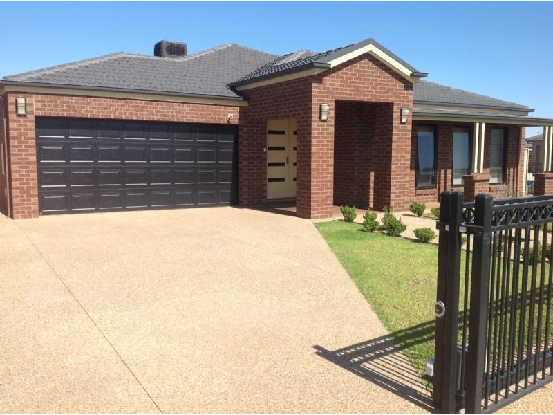 21 La Bamba Drive, Yarrawonga VIC 3730