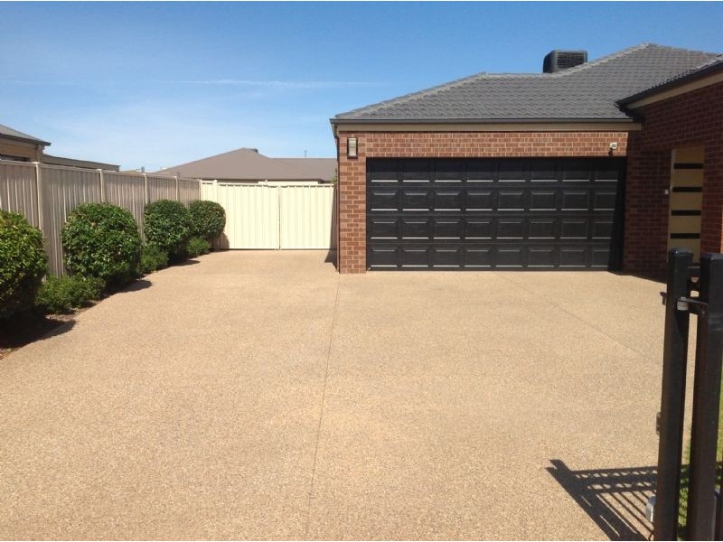 21 La Bamba Drive, Yarrawonga VIC 3730