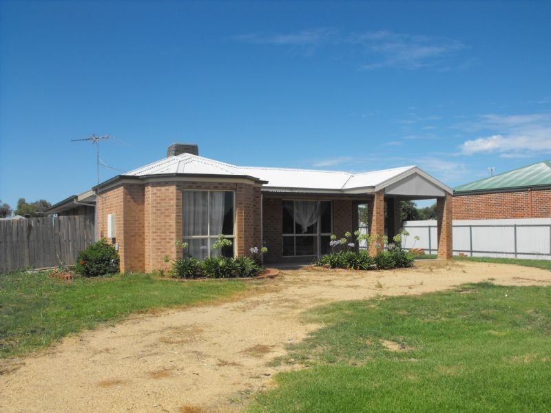 15 McCarthy Close, Yarrawonga VIC 3730