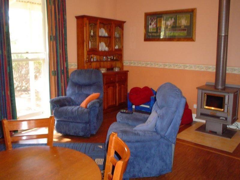 24 Spry Street, Tungamah VIC 3728