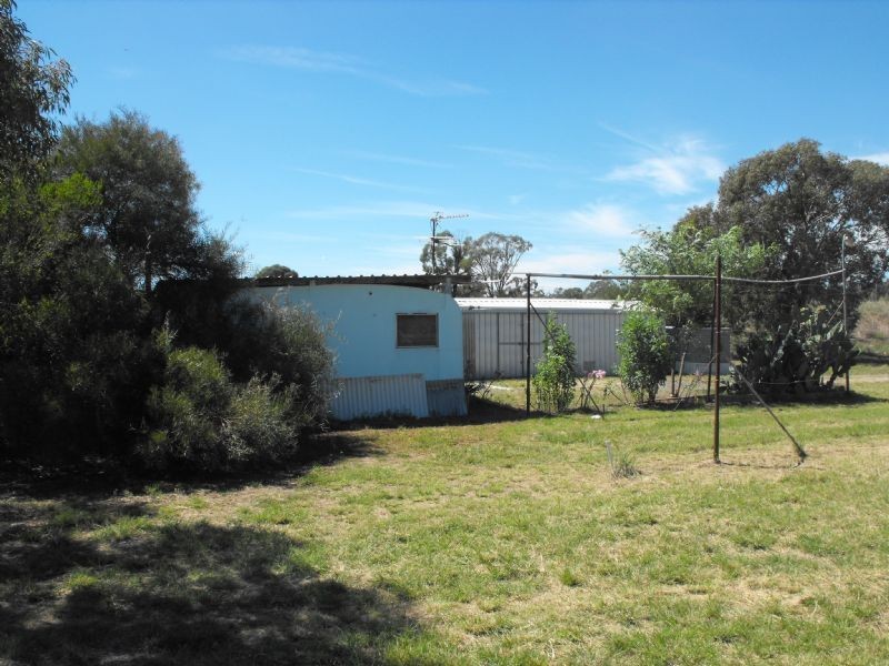 9-11      5 Acre Stewart Street, Wilby VIC 3728