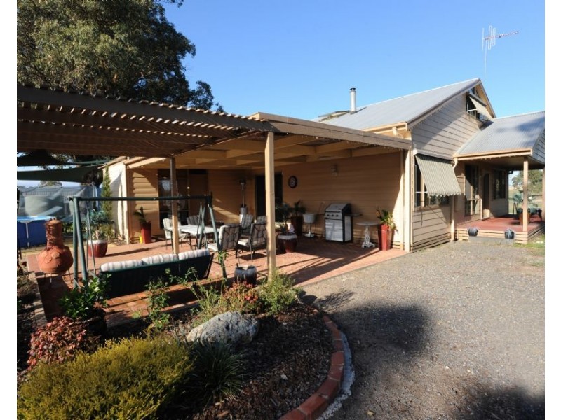 Lifestyle -275 River Road, Benalla VIC 3672