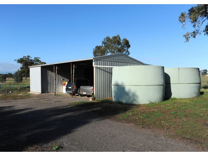 Lifestyle -275 River Road, Benalla VIC 3672