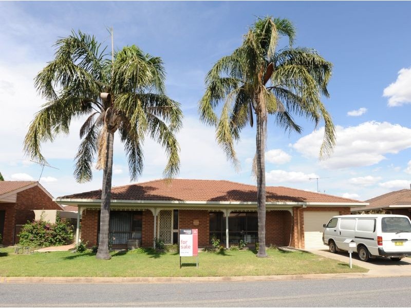 30 Sunshine Blvd, Mulwala NSW 2647