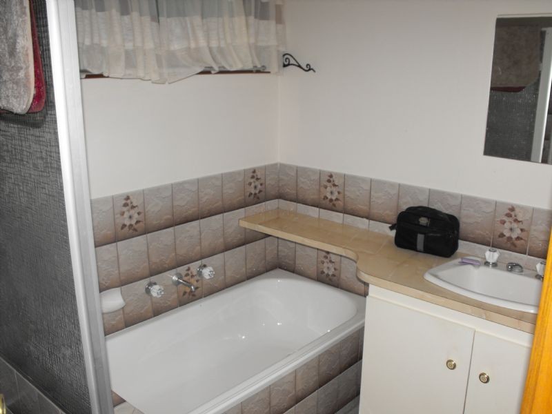 Unit-2/20 Hicks Road, Mulwala NSW 2647