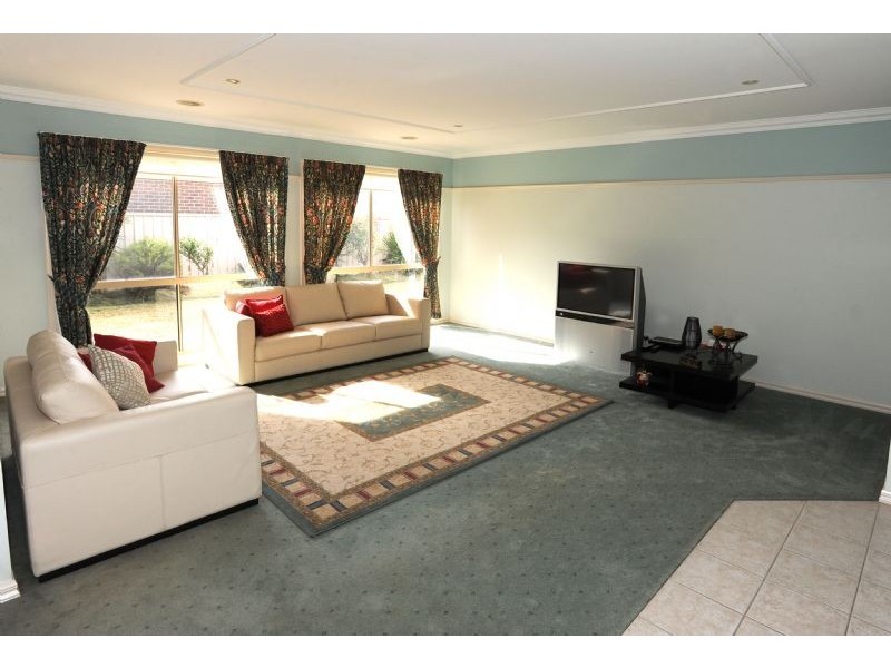 4 Fields Ave, Yarrawonga VIC 3730