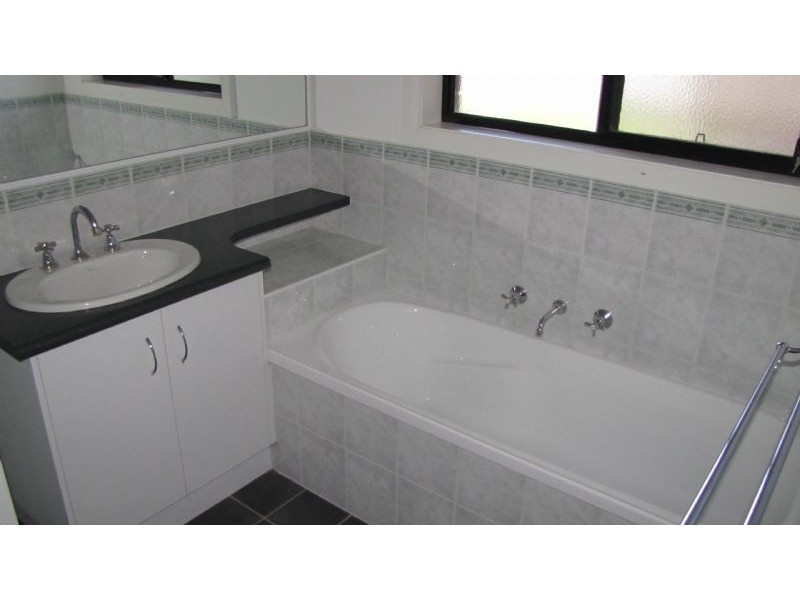 15 Derry Drive, Yarrawonga VIC 3730