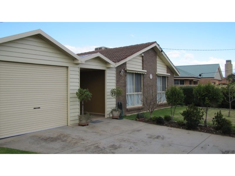 10 Sharp Street, Yarrawonga VIC 3730