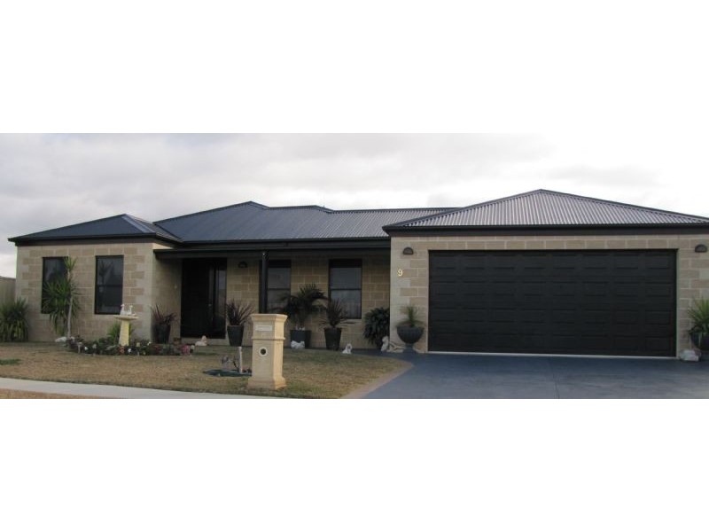 9 La Bamba Drive, Yarrawonga VIC 3730