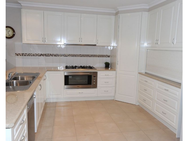 24 Kathryn Crescent, Yarrawonga VIC 3730