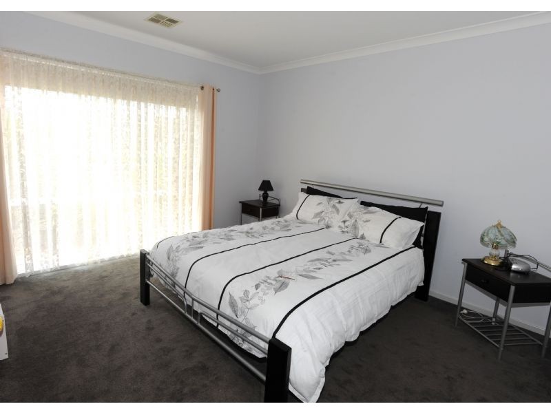 2 Heather Circuit, Mulwala NSW 2647