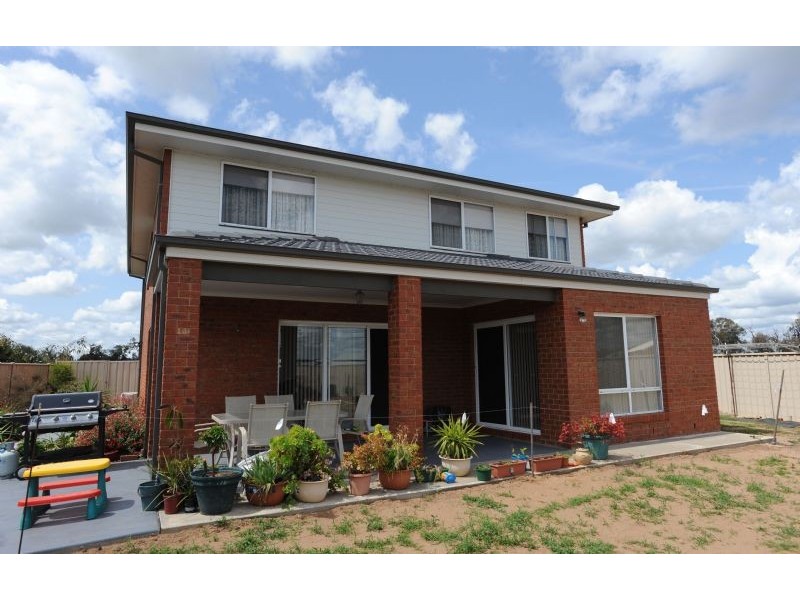 2 Heather Circuit, Mulwala NSW 2647