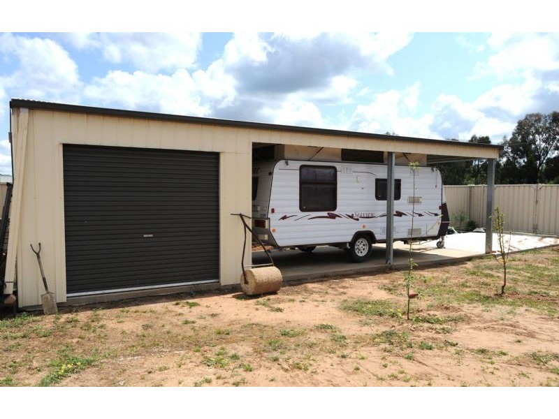 2 Heather Circuit, Mulwala NSW 2647