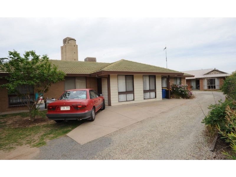 Unit 1 & 2 & 3/33 Tom Street, Yarrawonga VIC 3730
