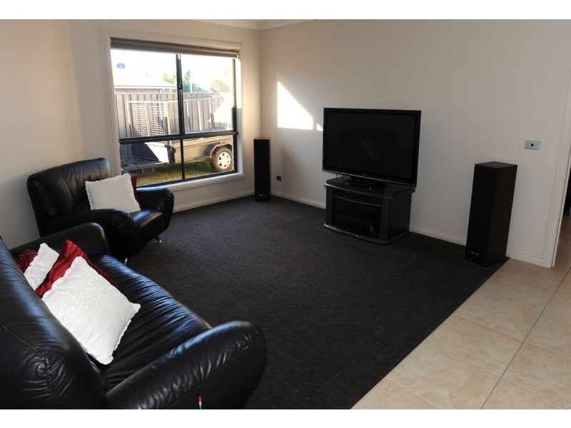 2C McCarthy Close, Yarrawonga VIC 3730