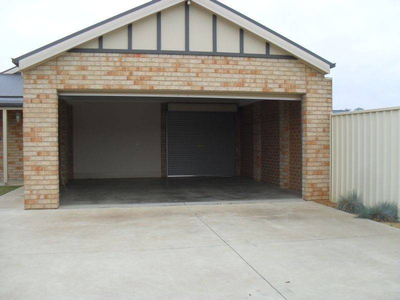 18 Madden Drive, Yarrawonga VIC 3730