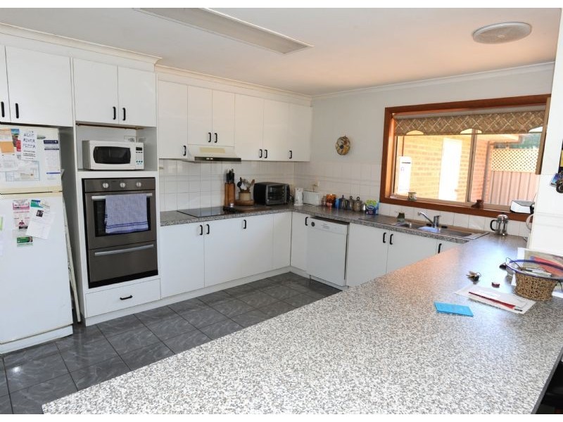 4 Mary Court, Yarrawonga VIC 3730