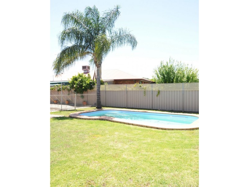 4 Mary Court, Yarrawonga VIC 3730