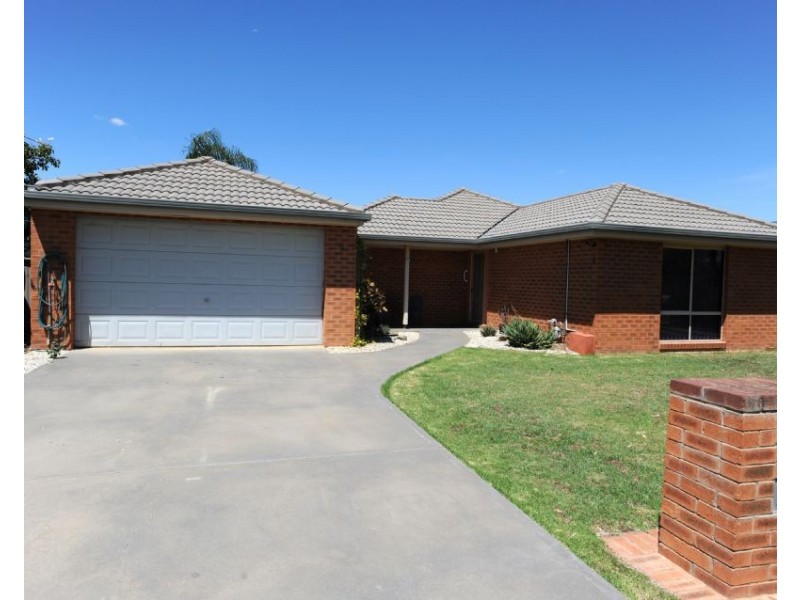 4 Mary Court, Yarrawonga VIC 3730
