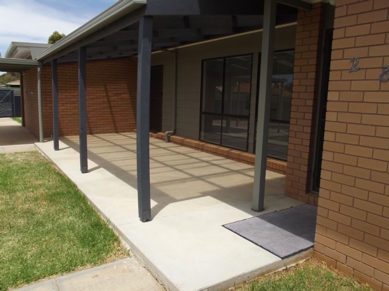 2/8 Conifer Close, Yarrawonga VIC 3730