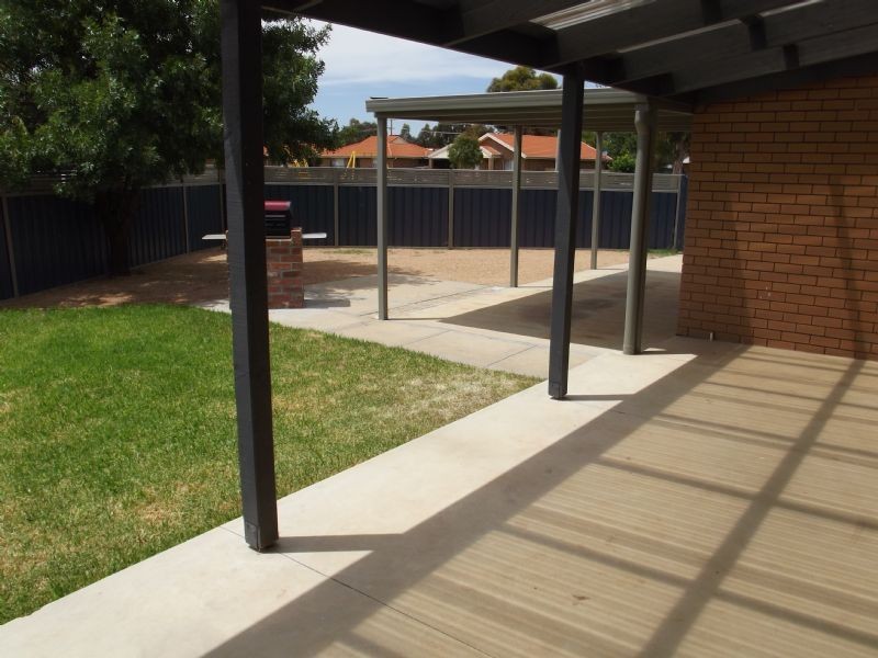 2/8 Conifer Close, Yarrawonga VIC 3730
