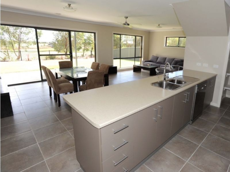 28 Coco Cres, Yarrawonga VIC 3730