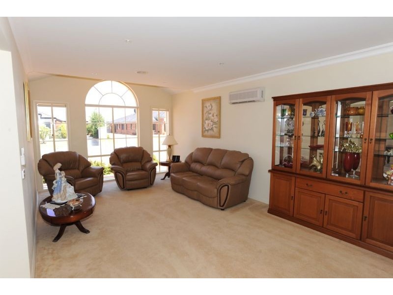 4 Derry Drive, Yarrawonga VIC 3730