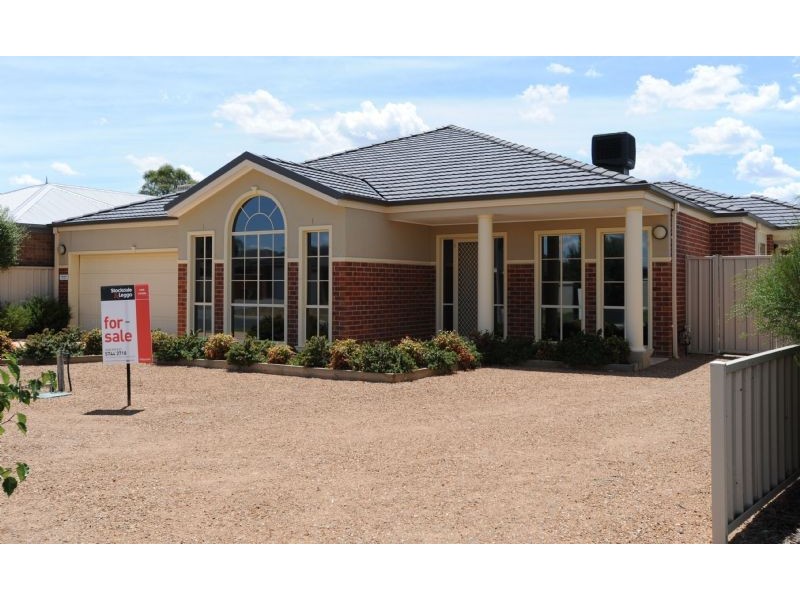 4 Derry Drive, Yarrawonga VIC 3730