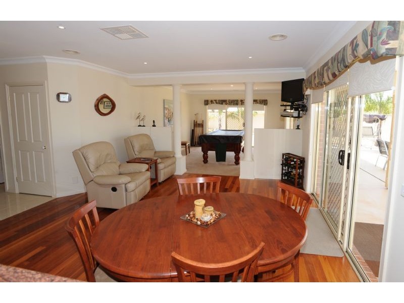 4 Derry Drive, Yarrawonga VIC 3730