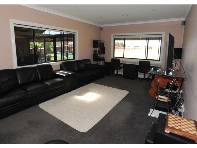 74 Cahills Road, Yarrawonga VIC 3730