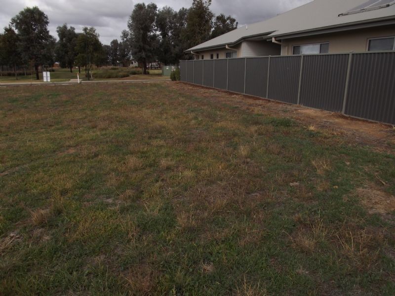 40 Phillip Hyland Drive Silverwoods, Yarrawonga VIC 3730