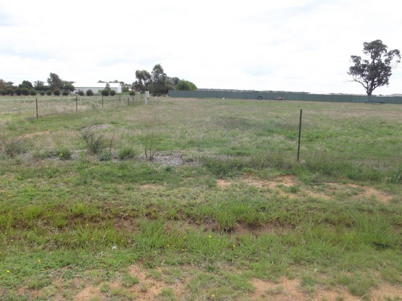 V/L  Lot 4, 31 Pineview Drv.,, Yarrawonga VIC 3730