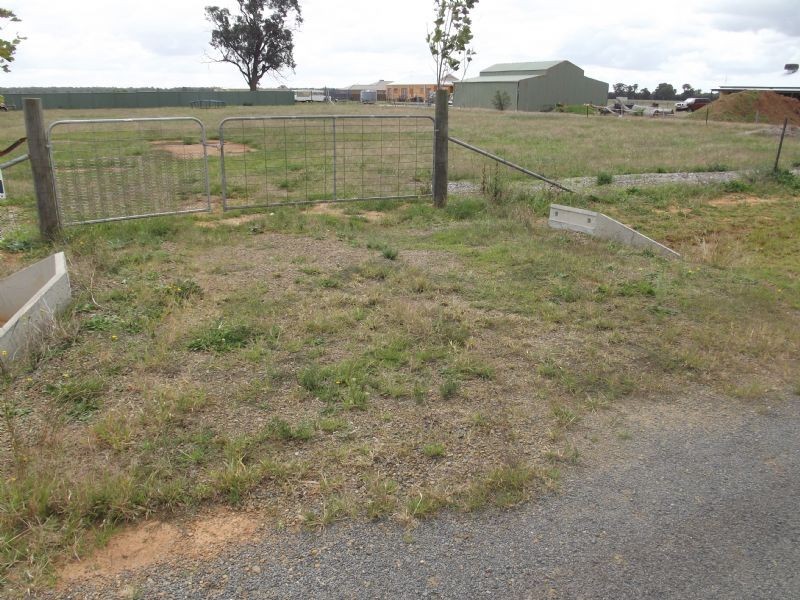 V/L  Lot 4, 31 Pineview Drv.,, Yarrawonga VIC 3730