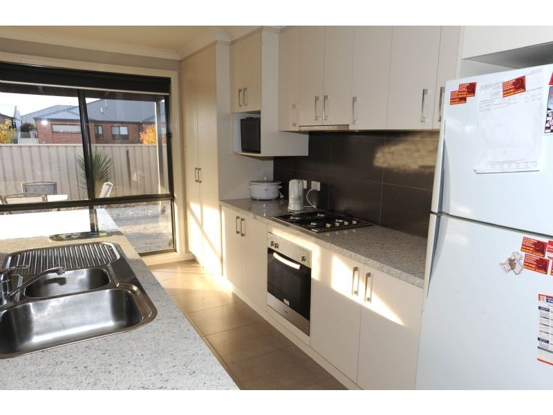 13 La Bamba Drive, Yarrawonga VIC 3730