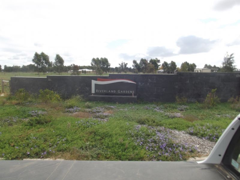 V/L-River Land Gardens Estate, Mulwala NSW 2647