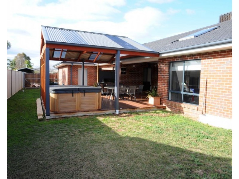 1 Derry Drive, Yarrawonga VIC 3730