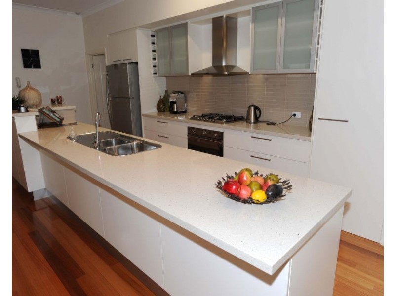 12 Robinson Way, Yarrawonga VIC 3730