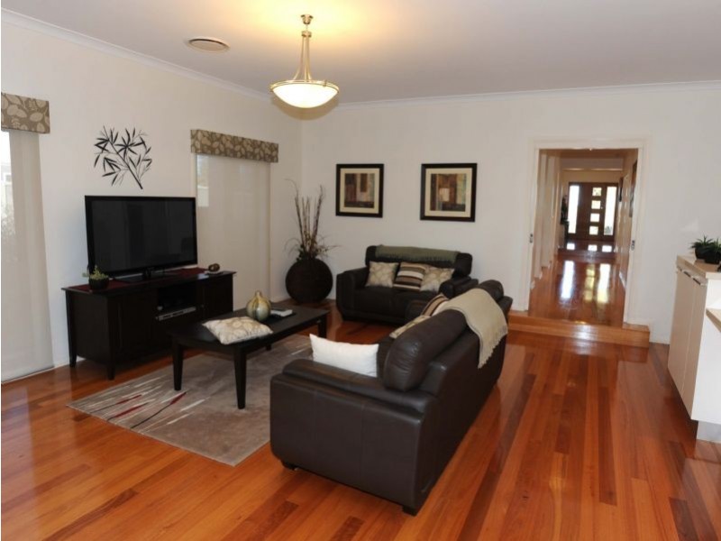 12 Robinson Way, Yarrawonga VIC 3730