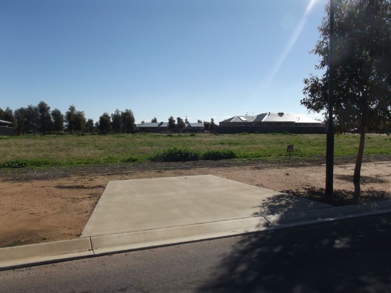 V/L-5 Coco Cres Silverwoods, Yarrawonga VIC 3730