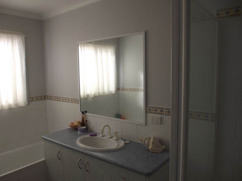 7 Sunshine Blvd, Mulwala NSW 2647