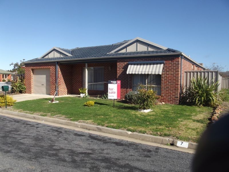 7 Sunshine Blvd, Mulwala NSW 2647