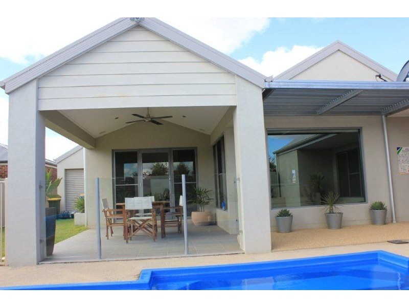 17 Fields Ave, Yarrawonga VIC 3730