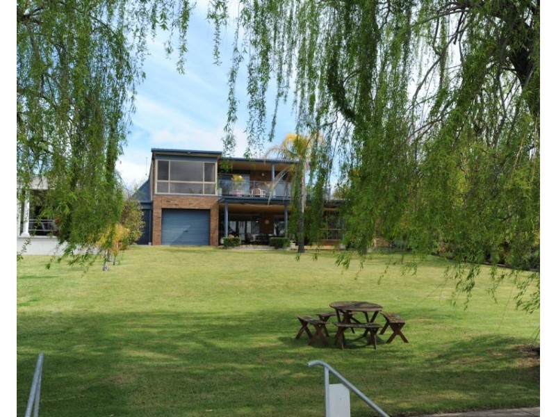 30 Stevenson Crt, Yarrawonga VIC 3730