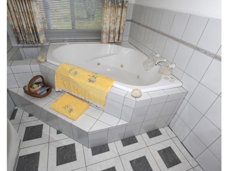 30 Stevenson Crt, Yarrawonga VIC 3730