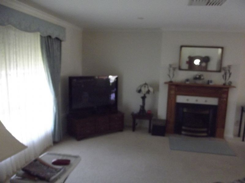 10 Derry Drive, Yarrawonga VIC 3730