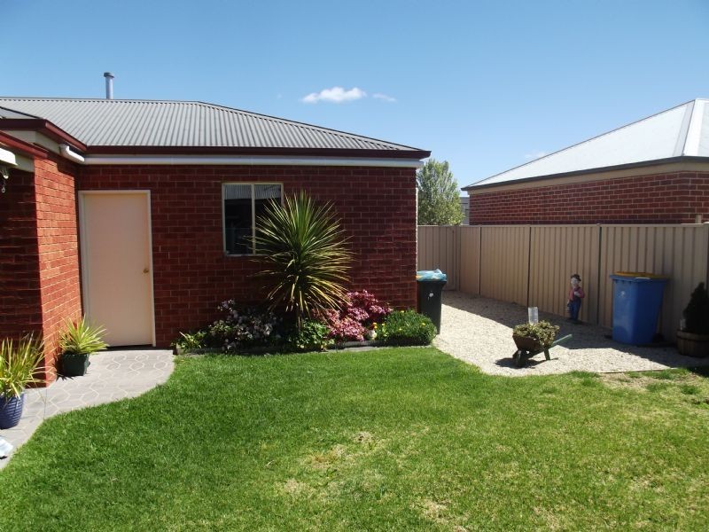 10 Derry Drive, Yarrawonga VIC 3730