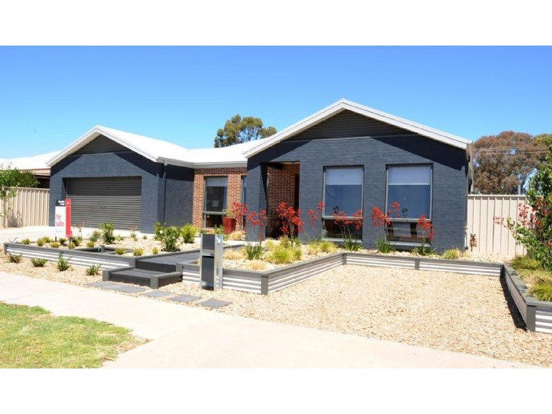 25 Zorro Drive, Yarrawonga VIC 3730