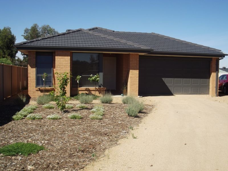 13 Parson Cres, Yarrawonga VIC 3730