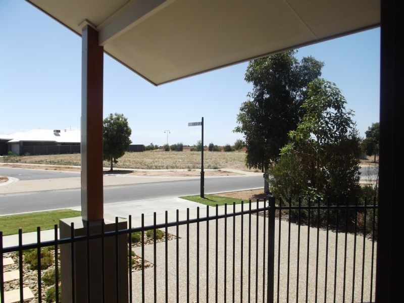 5 Phillip Hyland Drive, Yarrawonga VIC 3730
